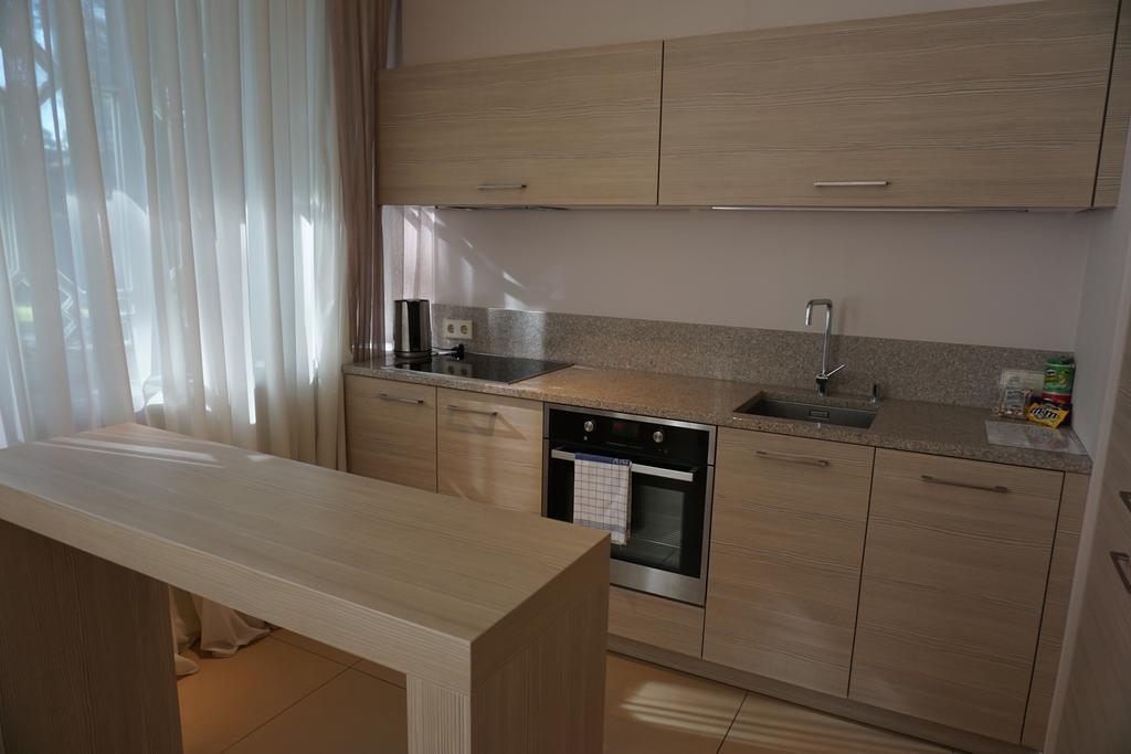 Wooden Villa Apartments Jūrkalne Екстериор снимка