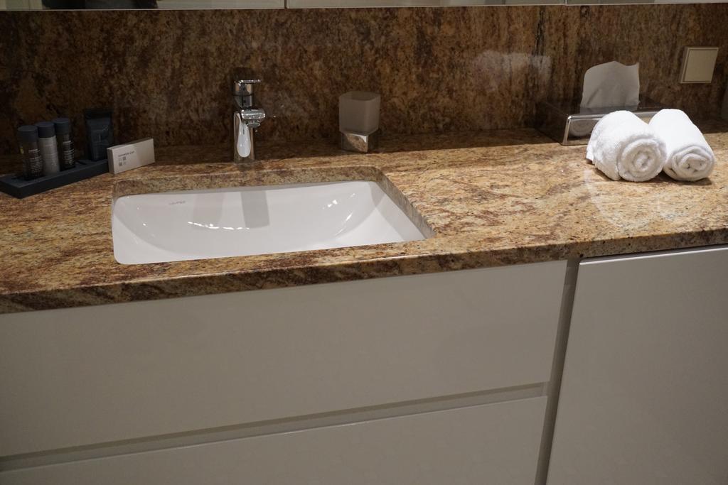 Wooden Villa Apartments Jūrkalne Екстериор снимка