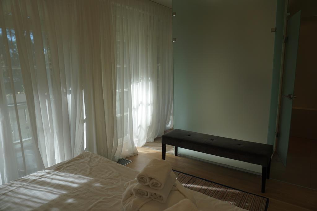 Wooden Villa Apartments Jūrkalne Екстериор снимка