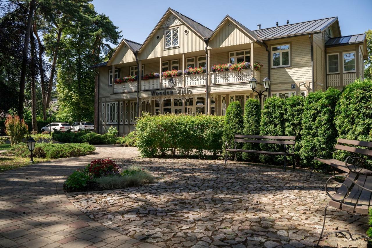 Wooden Villa Apartments Jūrkalne Екстериор снимка