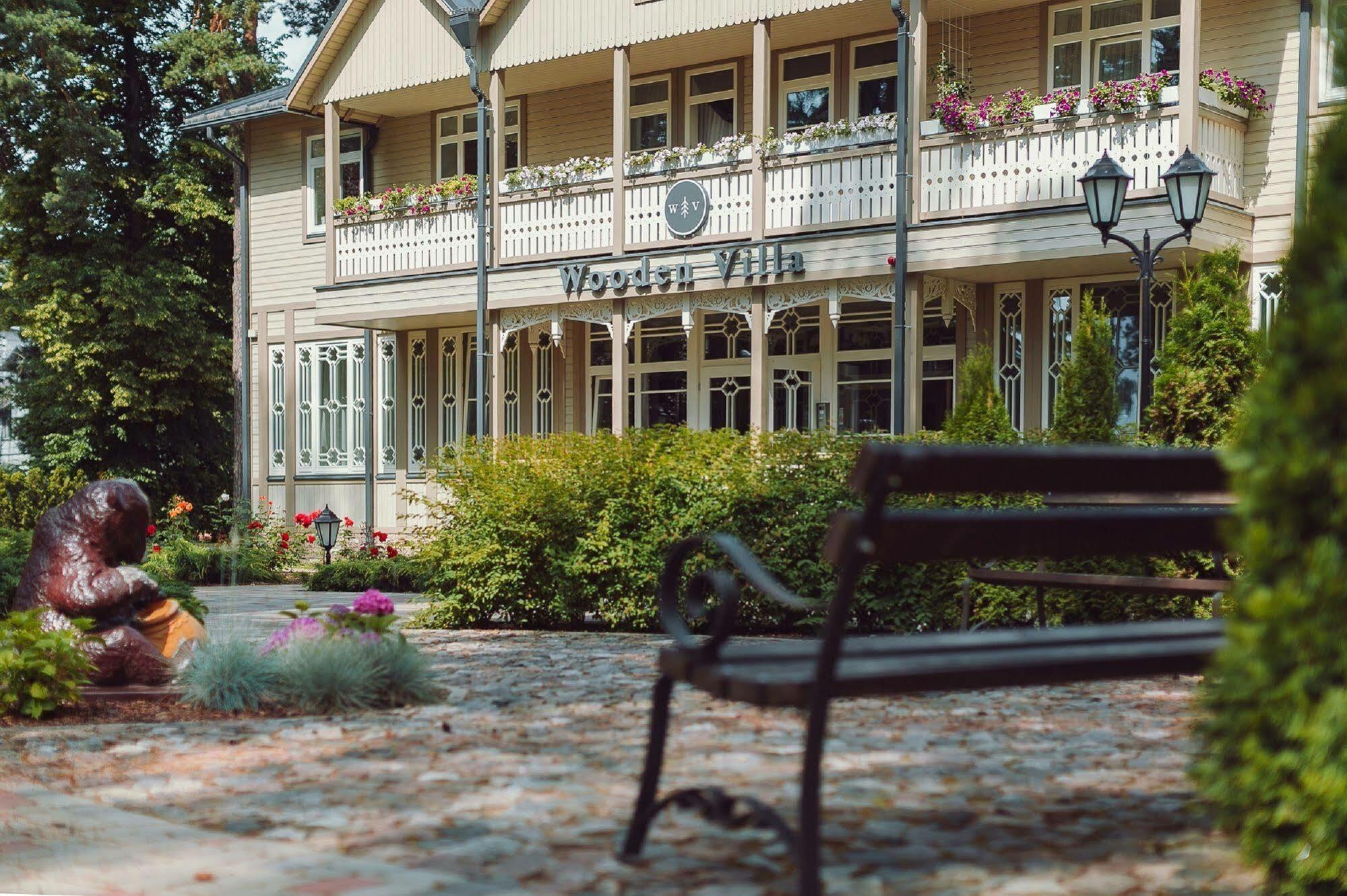 Wooden Villa Apartments Jūrkalne Екстериор снимка